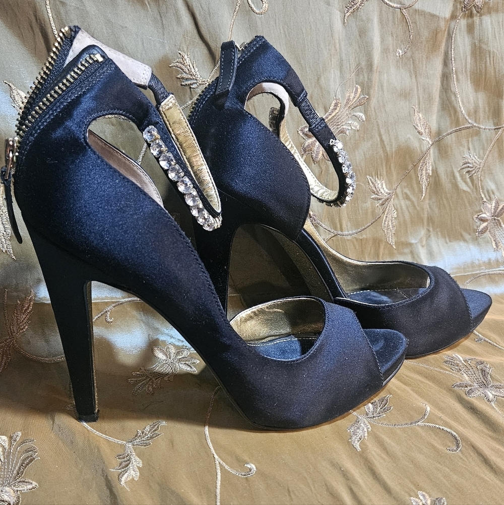 Nine West Black Heels with Gold Glitter Sole - Picture 7 of 7
